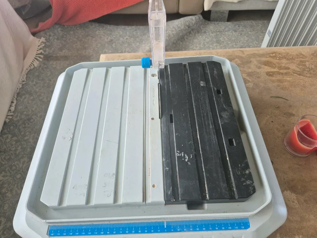 500W 220-240V Corded Tile cutter MTC500 - Image 3