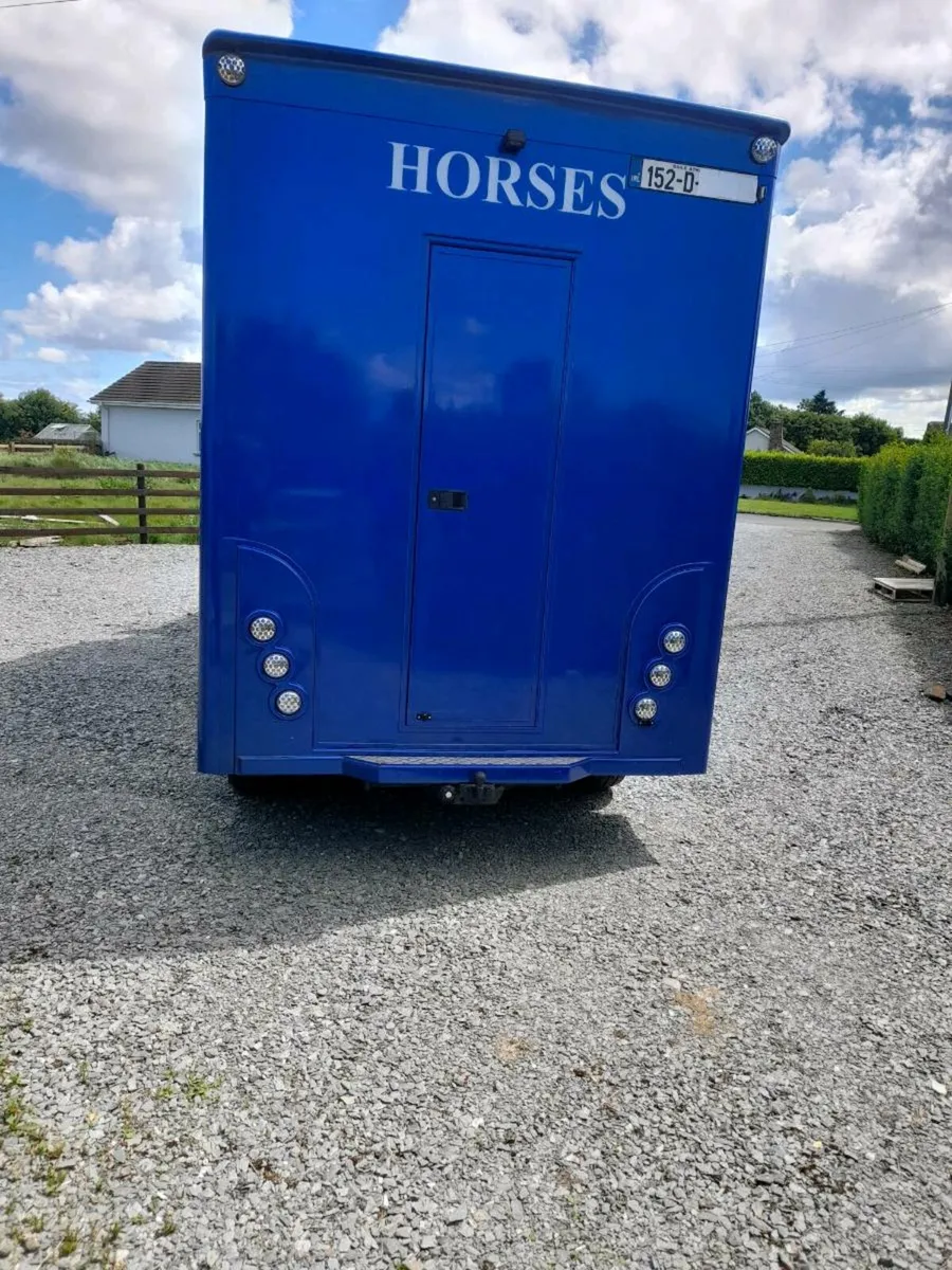 3.5 Ton Horse Lorry .B Licence . - Image 4