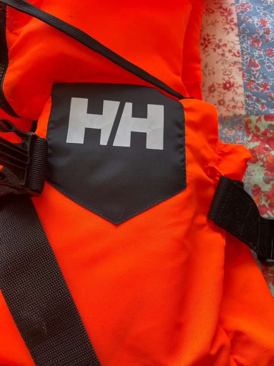 Adult life jacket (small) - Image 2