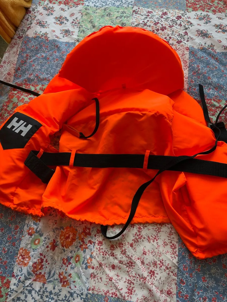 Adult life jacket (small) - Image 3