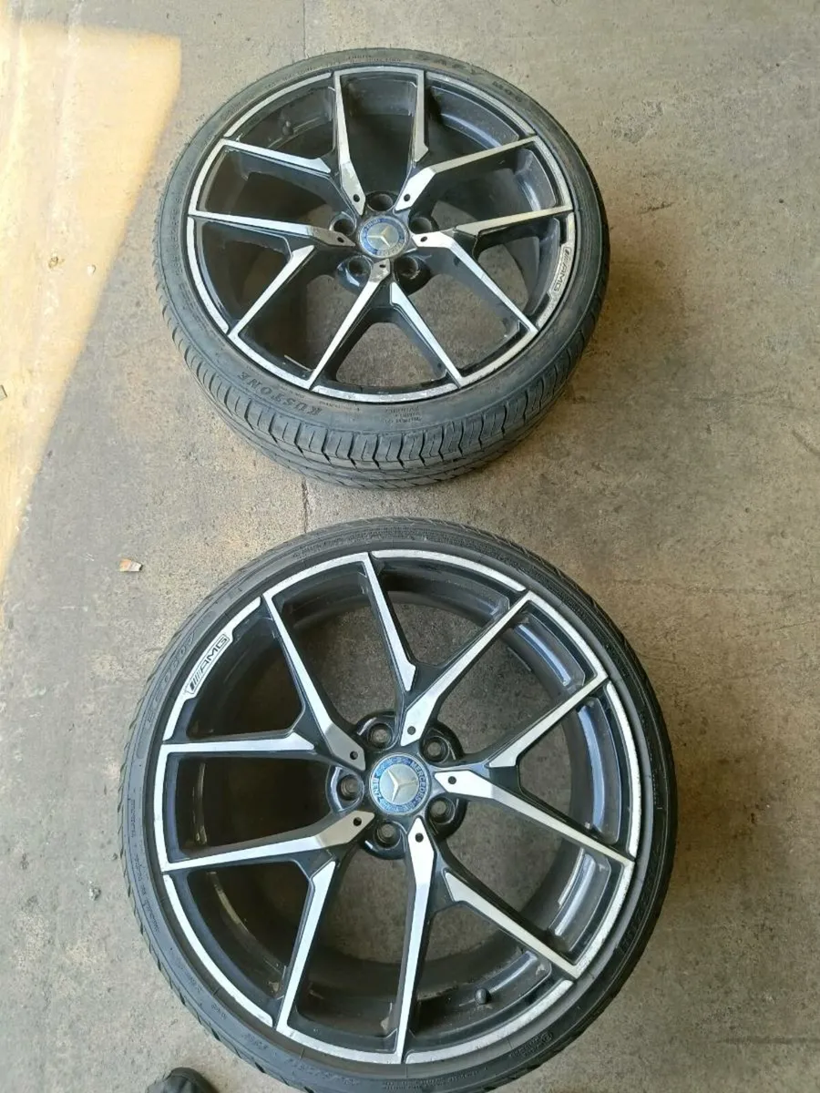 Mercedes AMG alloys 19ich - Image 1