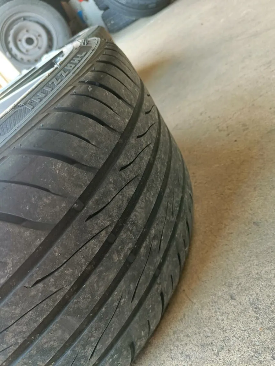 Mercedes AMG alloys 19ich - Image 3
