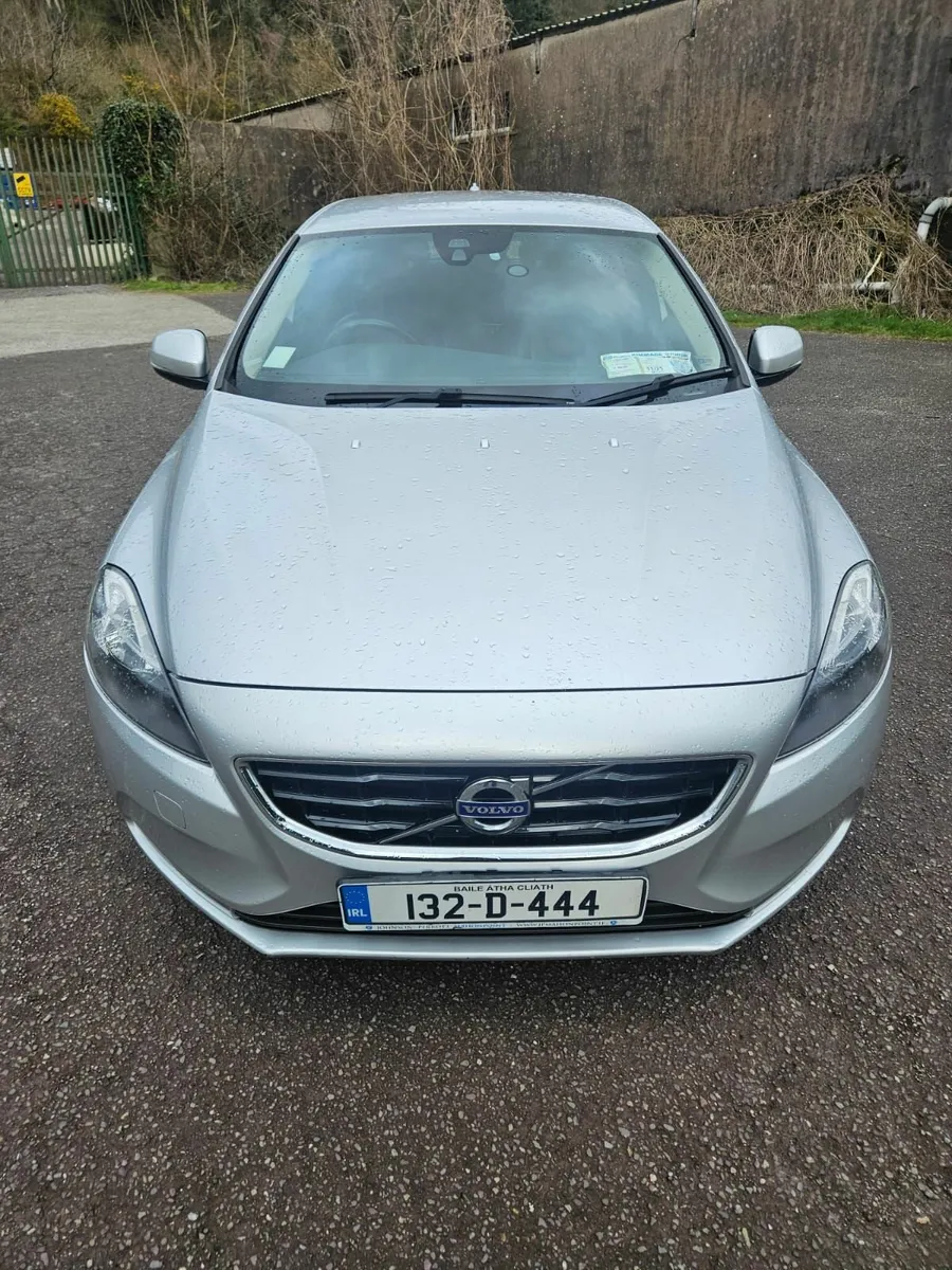 Volvo V40 2013 - Image 4