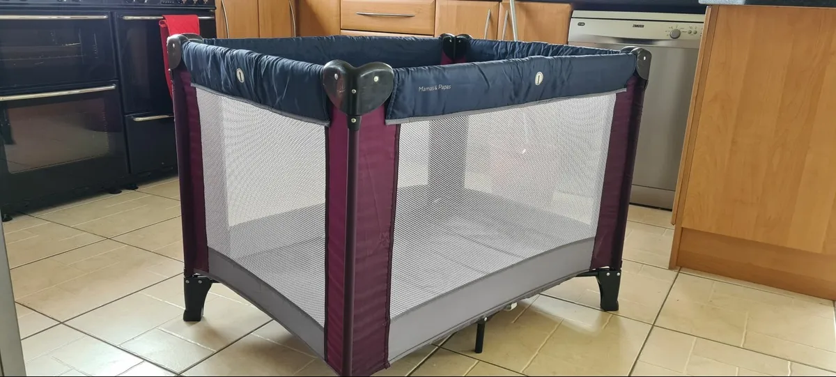 mamas & papas classic travel cot - Image 2