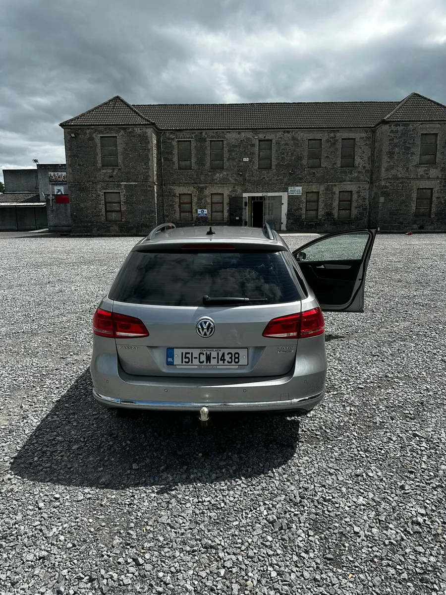 Volkswagen Passat Estate - Image 2
