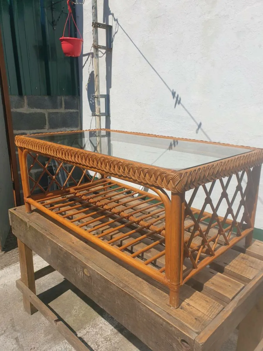 Living room table - Image 1