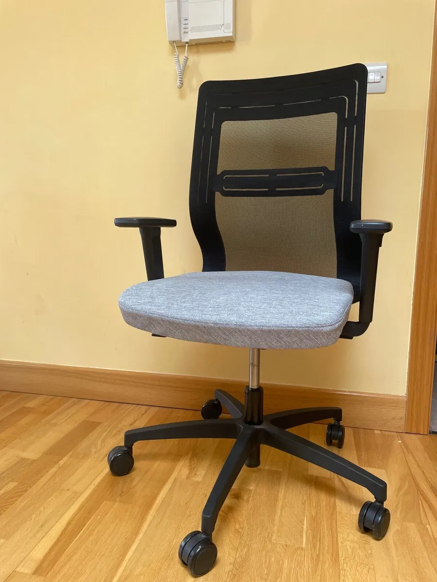 Office Chair - black/grey - Image 1