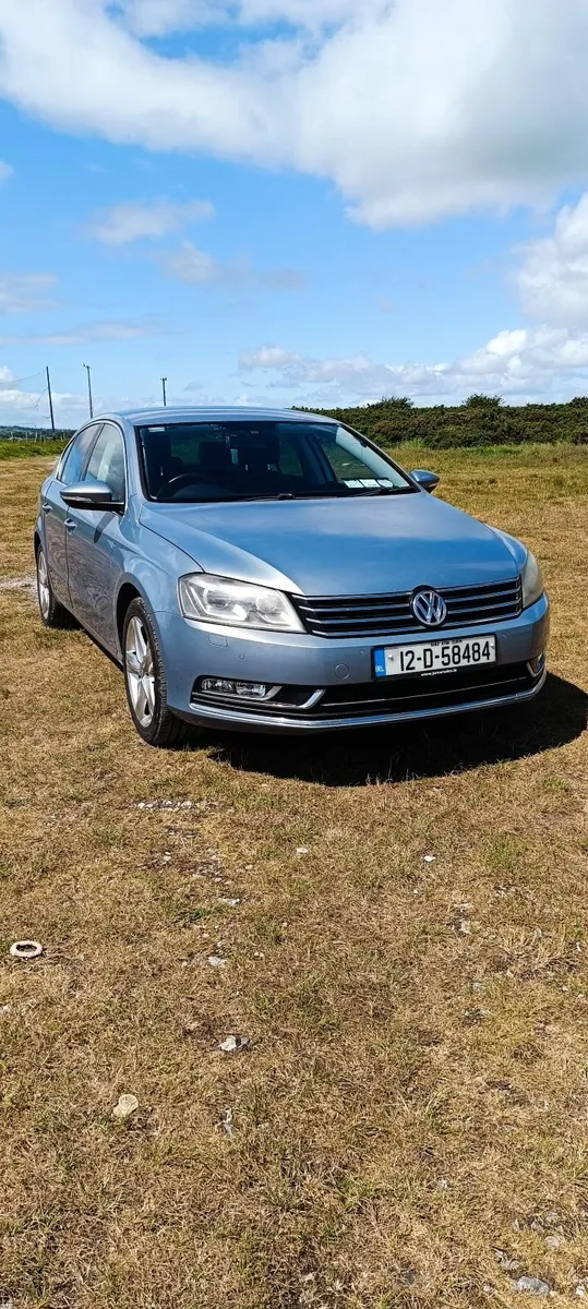 Volkswagen Passat 2012 - Image 1