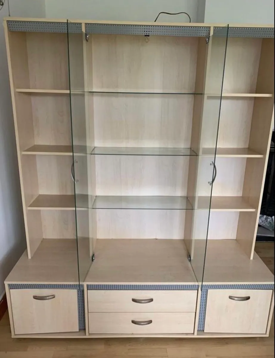 Display cabinet - Image 1
