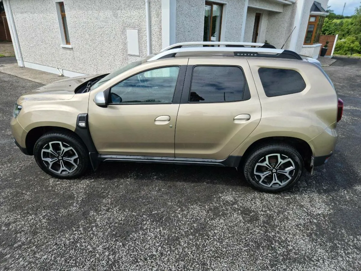 Dacia duster top spec Prestige model 1.5 diesel - Image 4