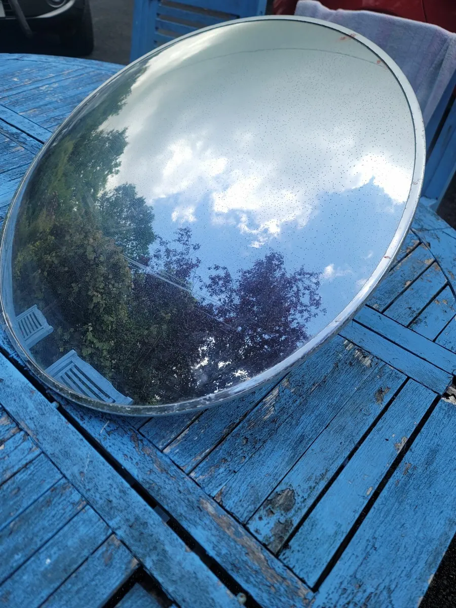 Road mirror - Image 2