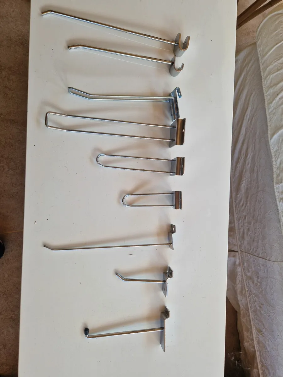 Metal hooks - Image 1