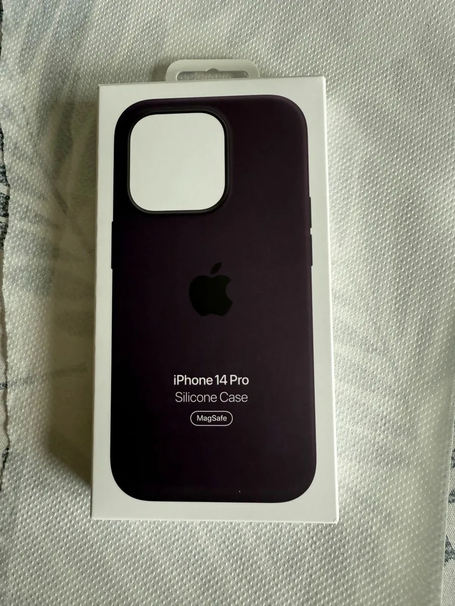 iPhone 14 Pro ORIGINAL PURPLE CASE - Image 1