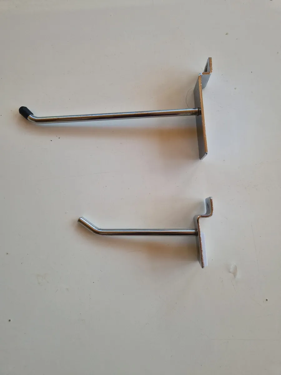 Metal hooks - Image 3