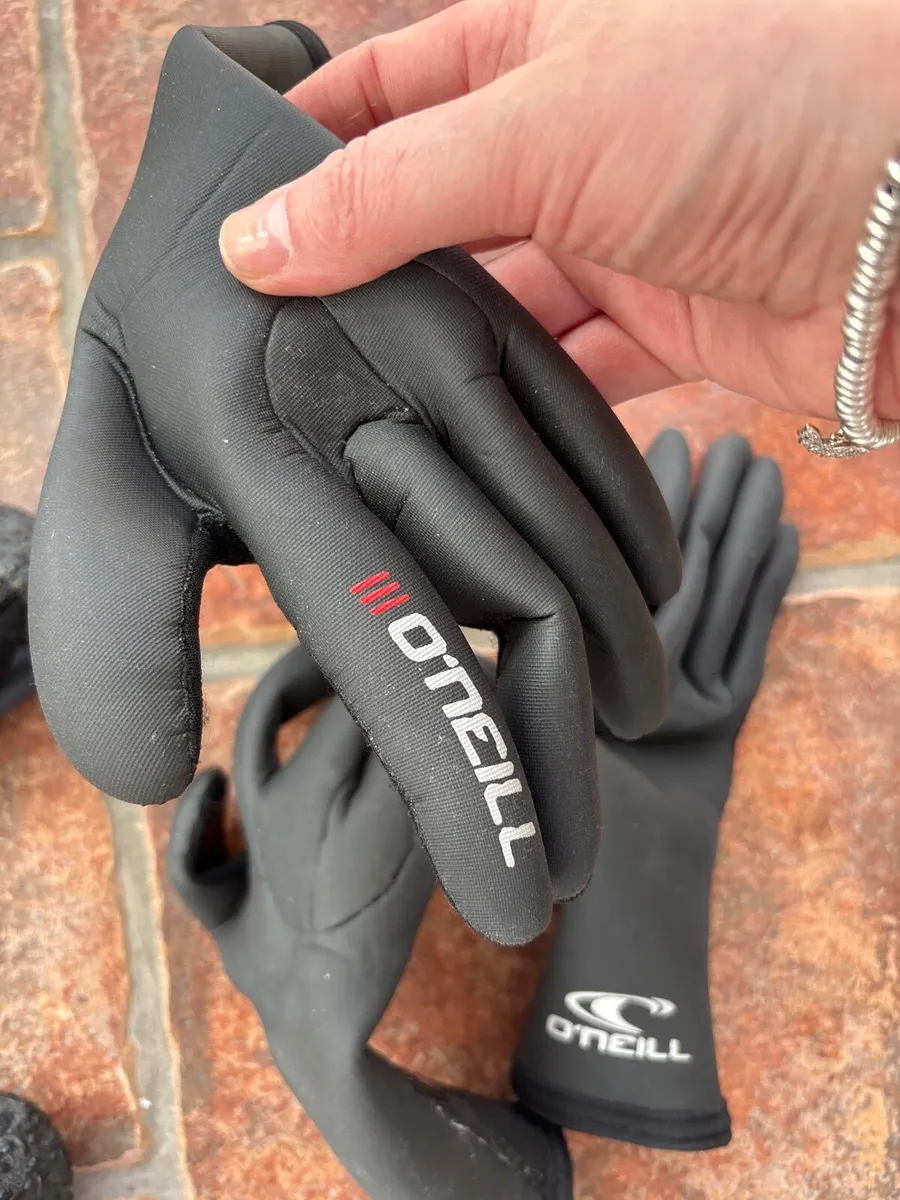 O Neil Reef shoes and wetsuit gloves kids - Image 2