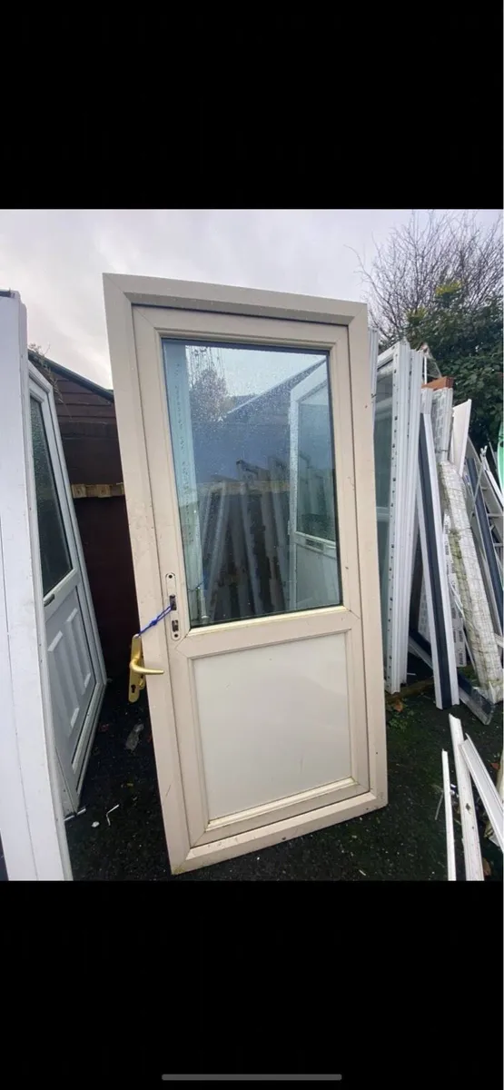 PVC door - Image 4