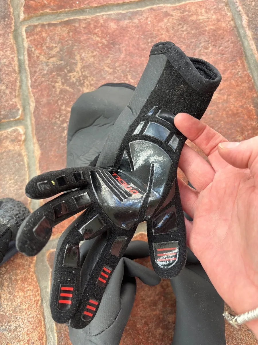 O Neil Reef shoes and wetsuit gloves kids - Image 3