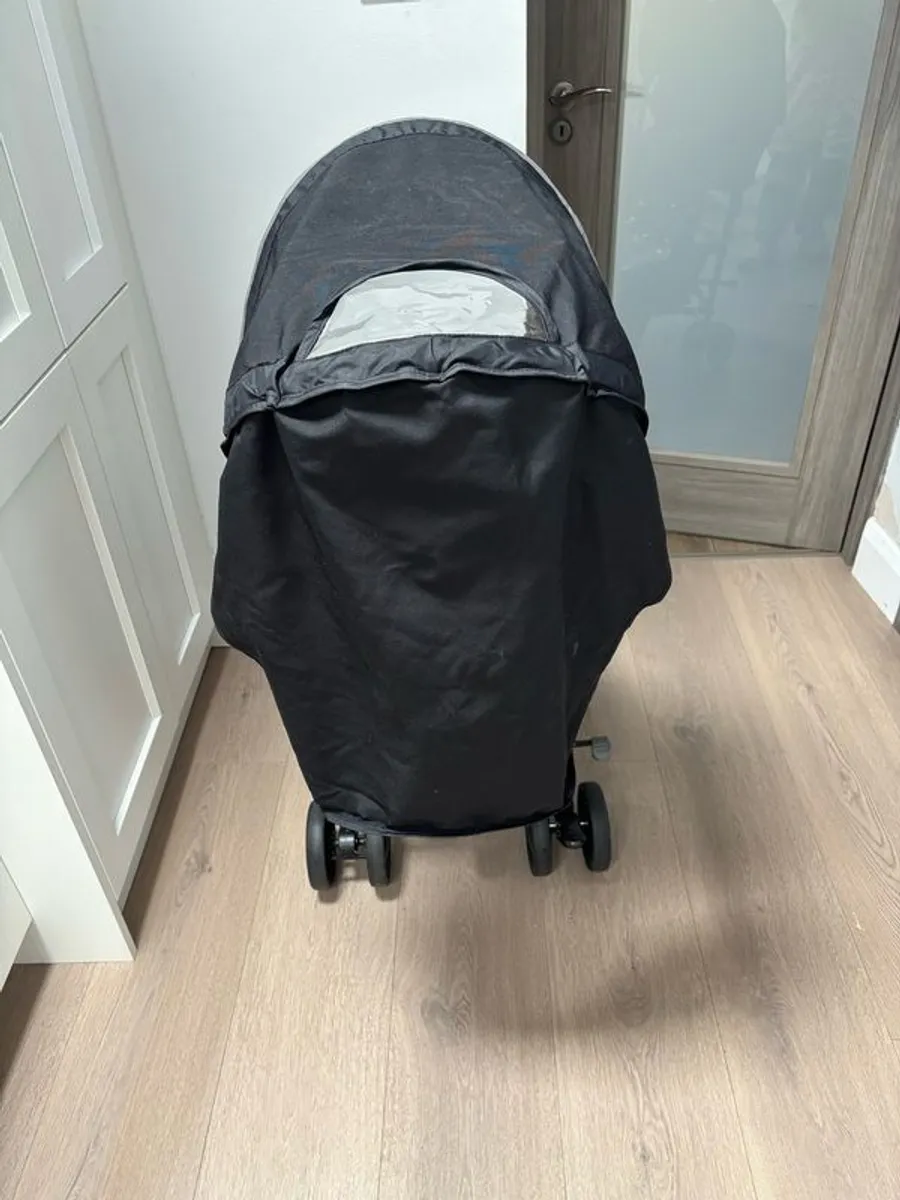 Toddler buggy lights bought only a few weeks ago perfect condition - Image 2