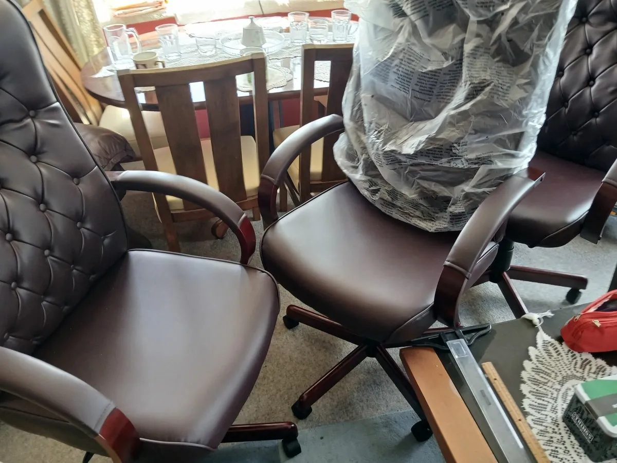 Office chairs lot of (3)...new ...delivered - Image 2