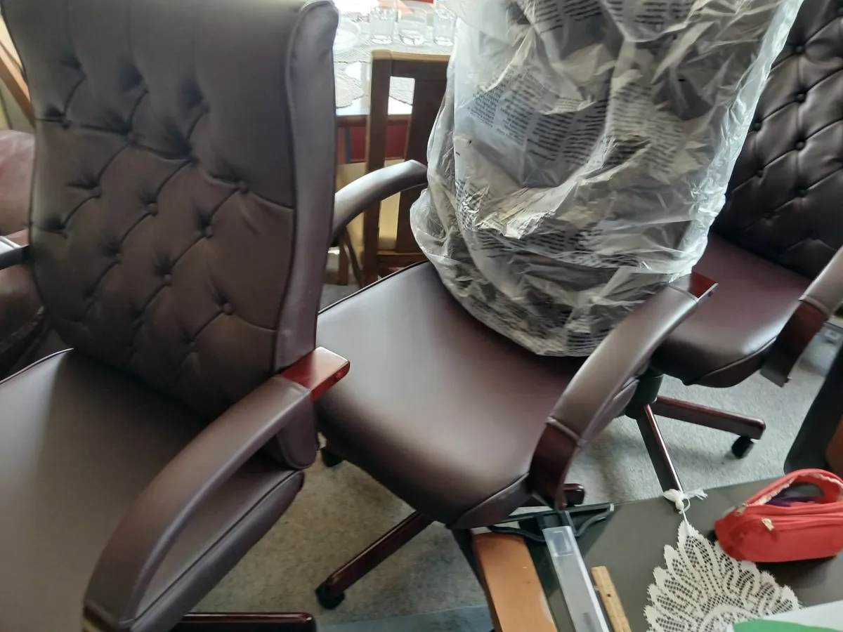 Office chairs lot of (3)...new ...delivered - Image 3