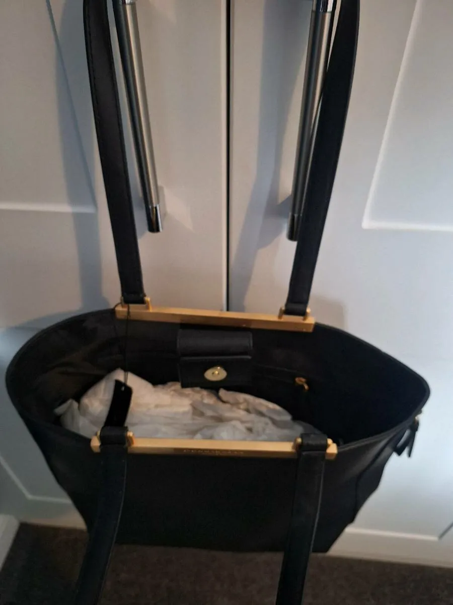 DKNY Leather Tote Bag brand new with tags - Image 3