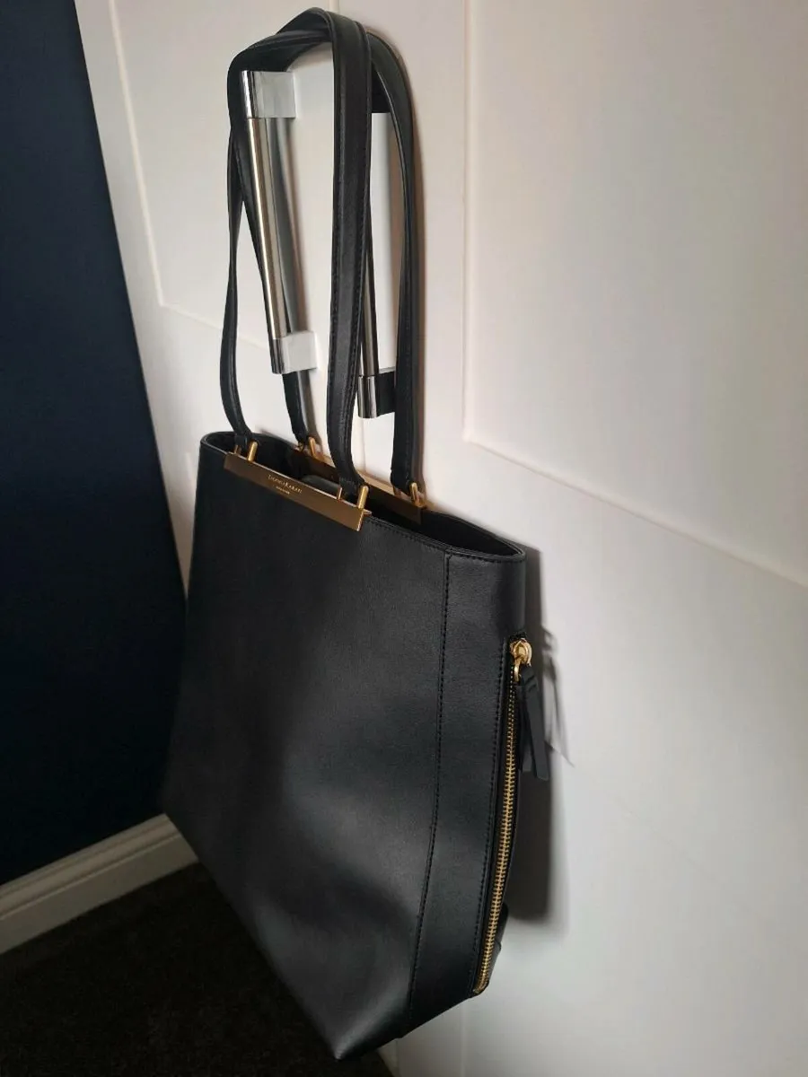 DKNY Leather Tote Bag brand new with tags - Image 4