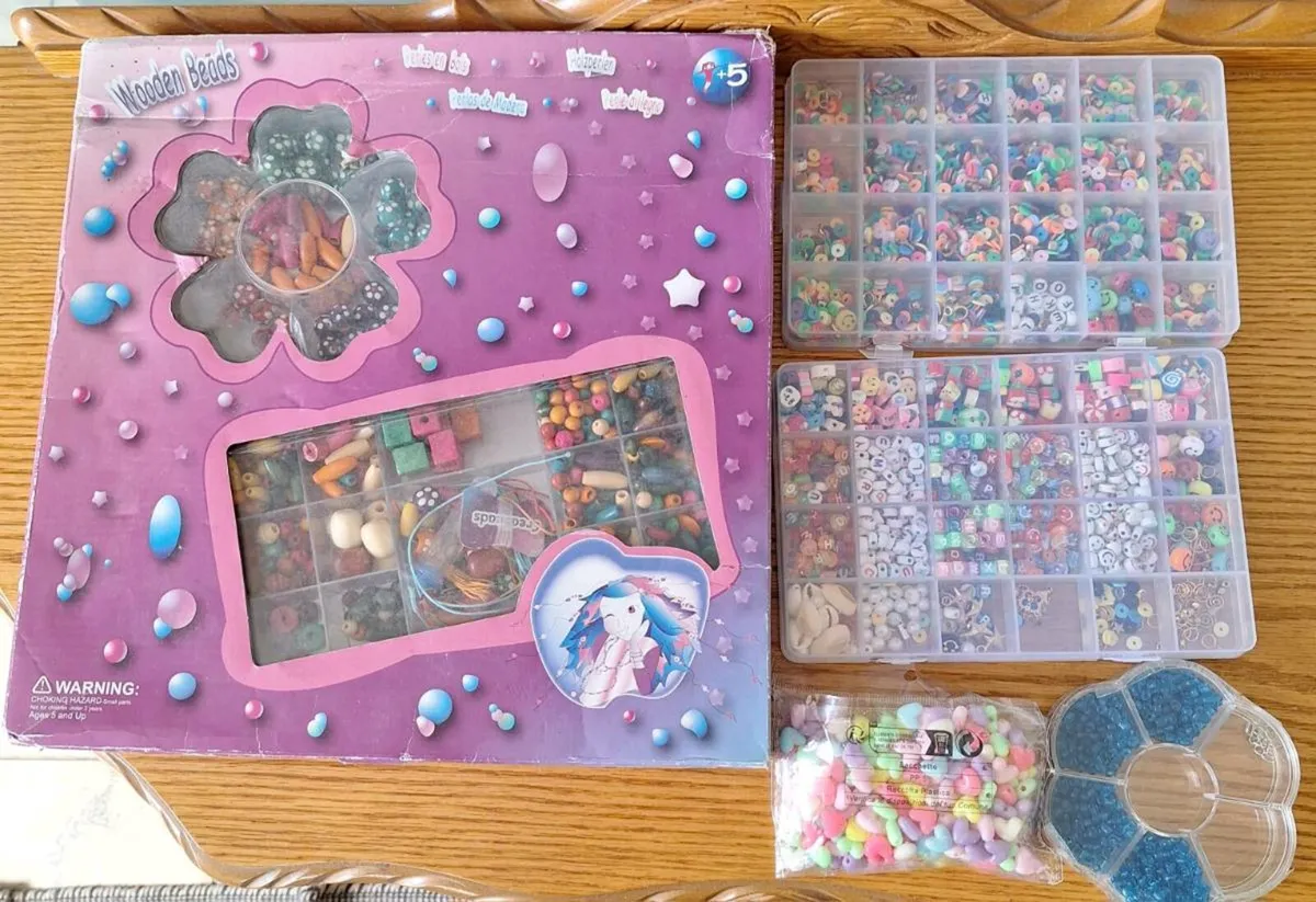 Large selection of beads for arts and crafts - Image 1