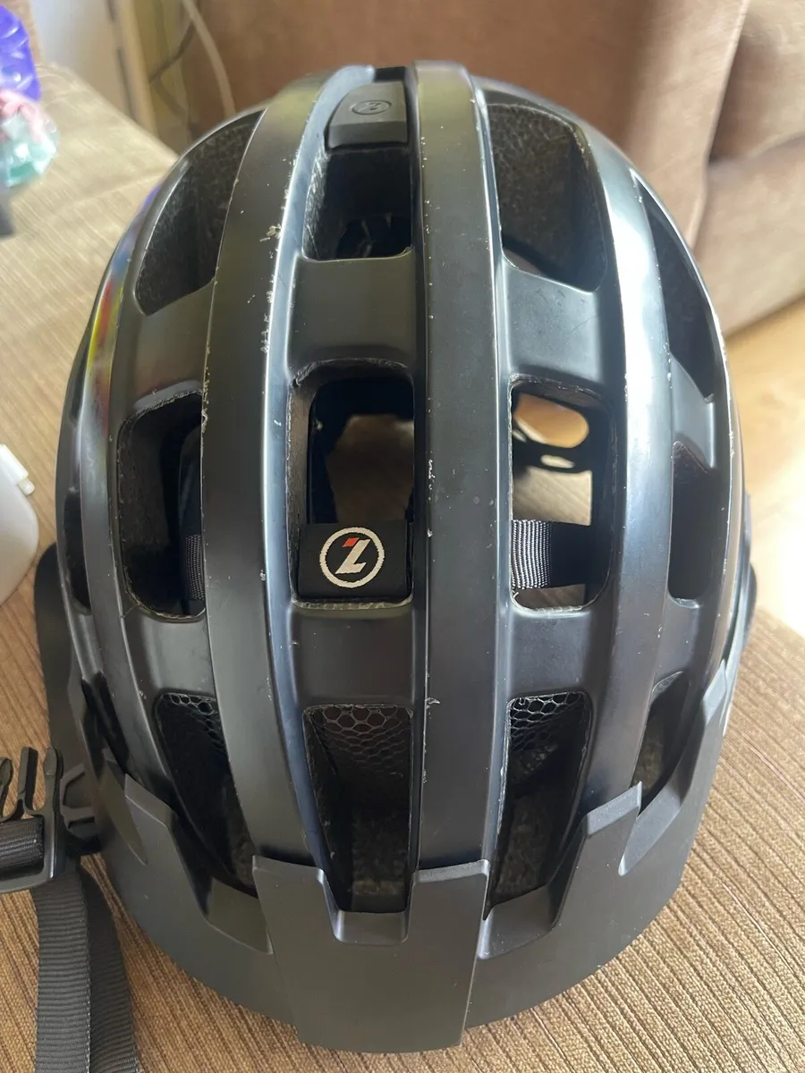 Lazer bike helmet 54-61cm - Image 1