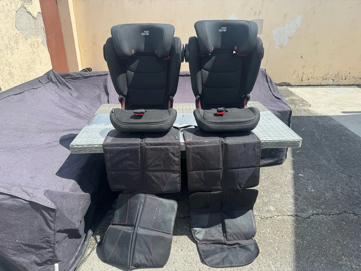 Britax Romer Kidfix 3 Isofix Boosters x2 - Image 1