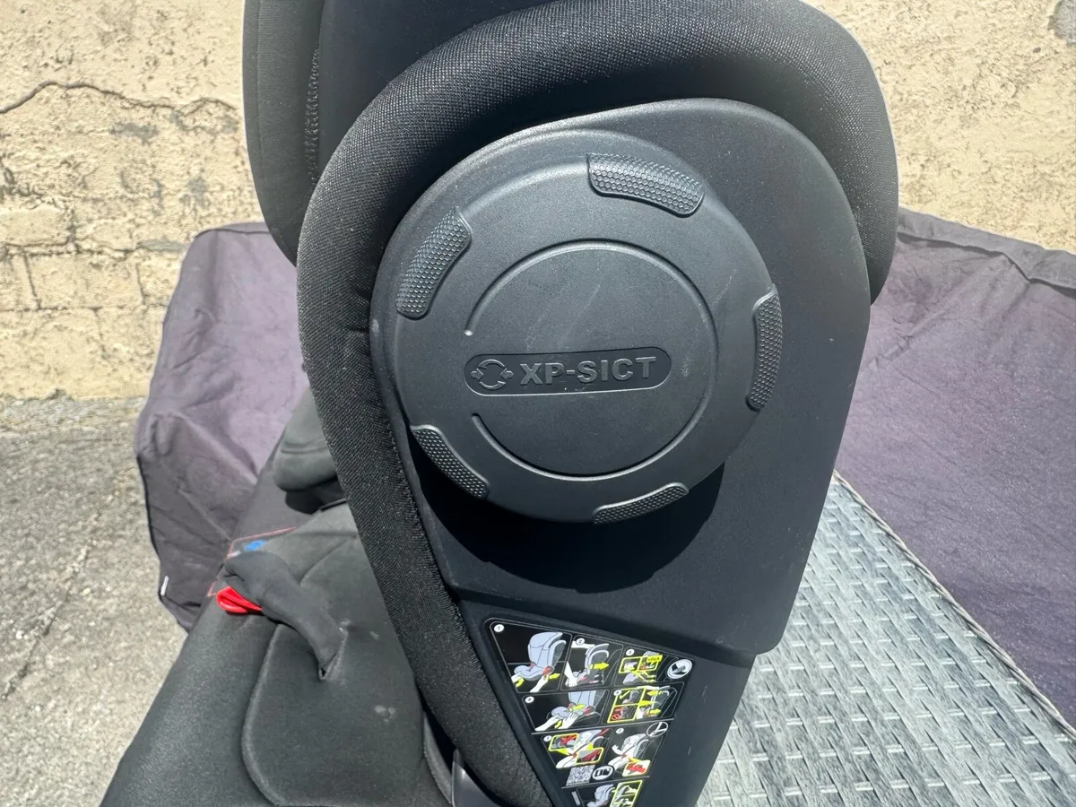 Britax Romer Kidfix 3 Isofix Boosters x2 - Image 4