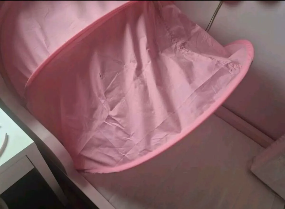 Busunge Ikea adjustable girl bed 80 x up 2mtrs - Image 2