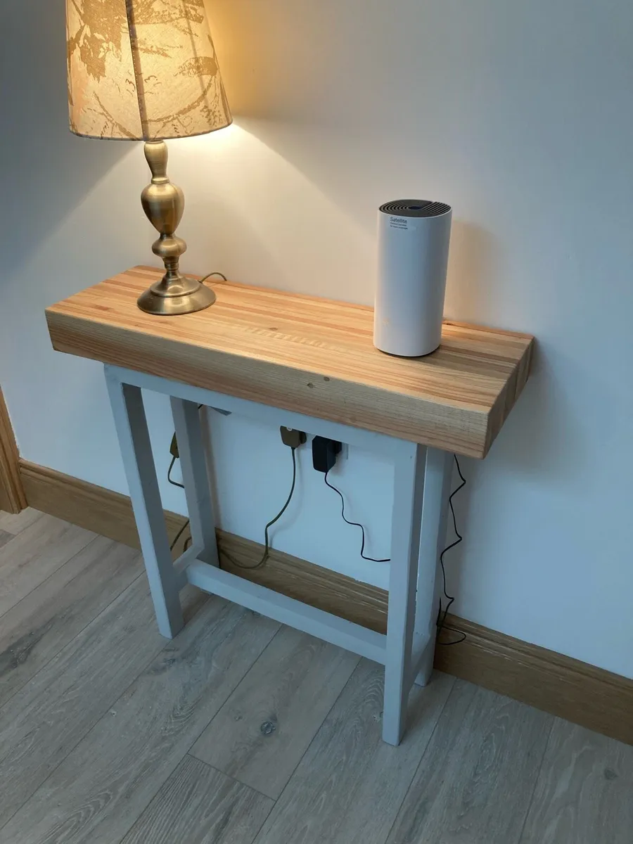 Console Table - Image 3