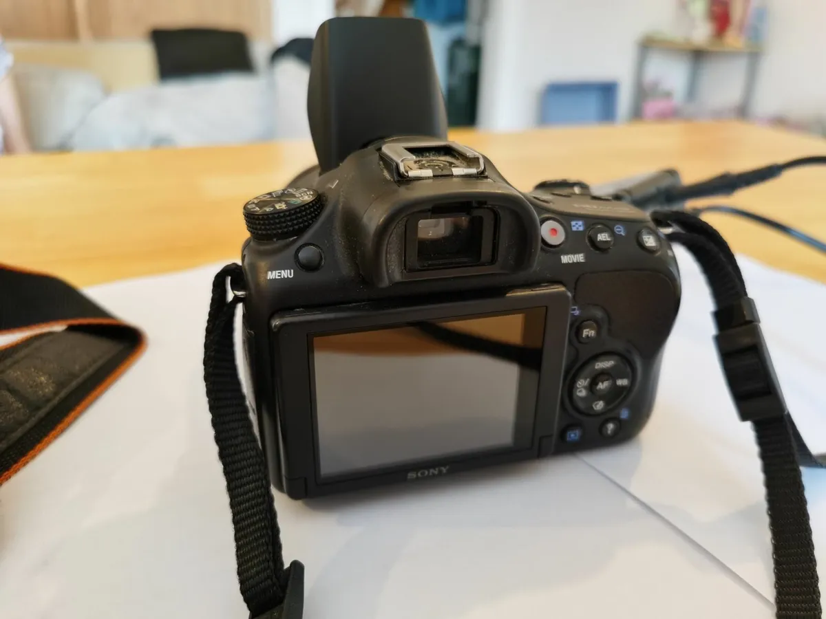 Sony a58 perfect condition 20mpx - Image 2