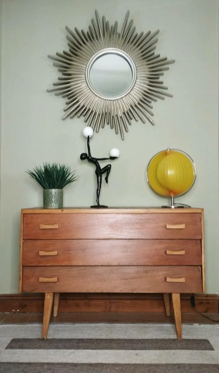 Mid century chest of drawers - Image 2