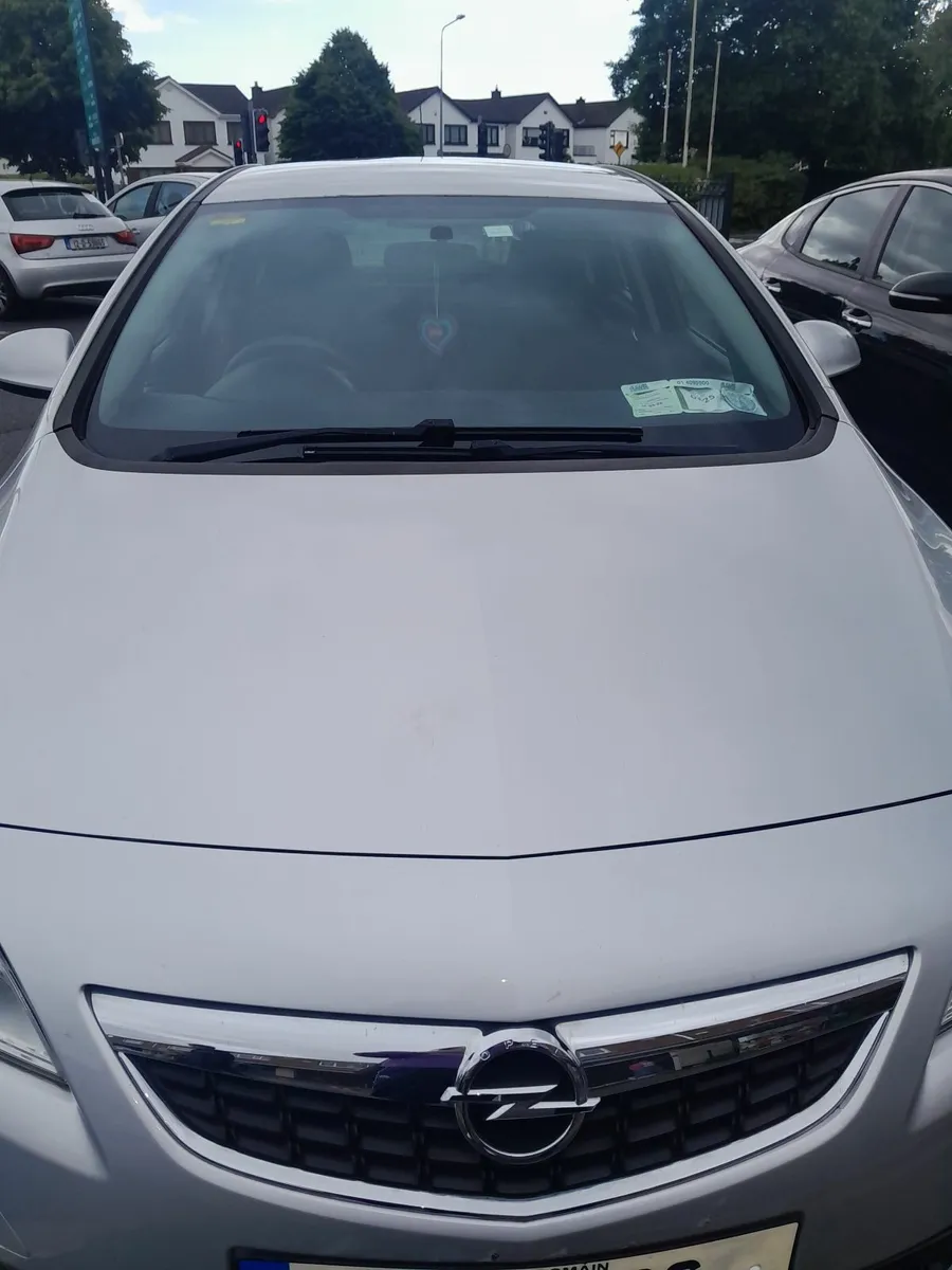 Opel Astra 2012 - Image 3