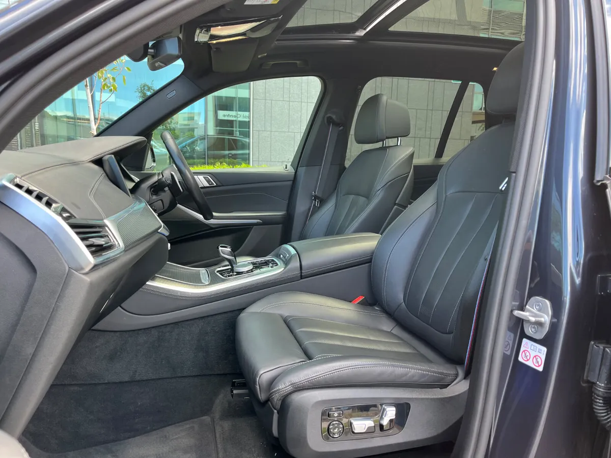 2022 BMW X5 45e M-Sport - Image 4