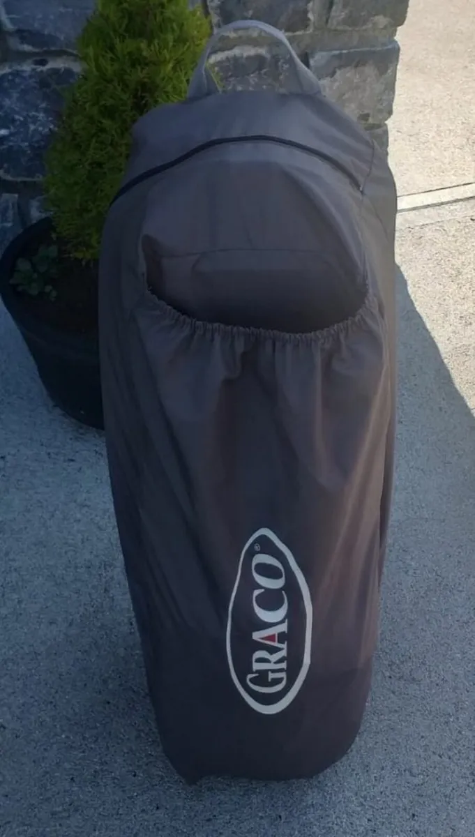 Graco Travel Cot - Image 3