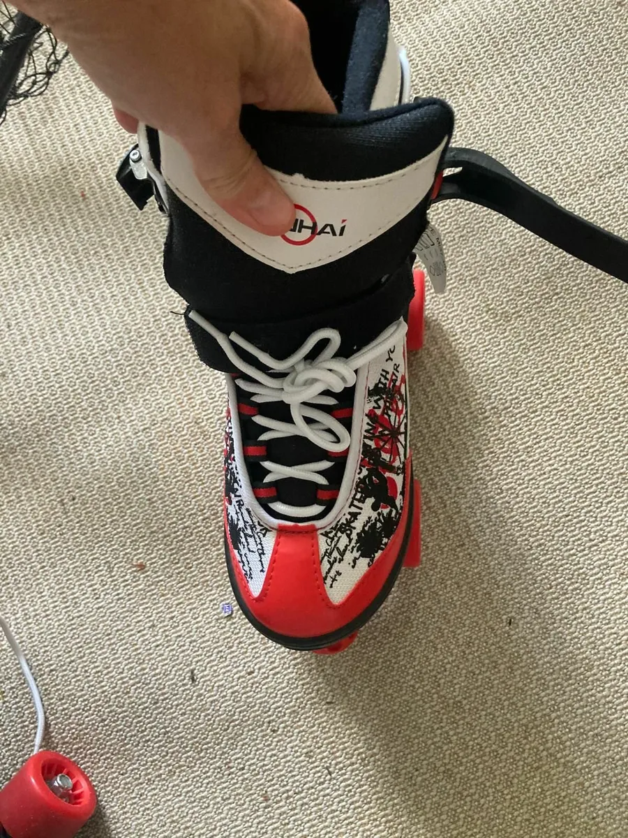 Rollerskates - Image 1
