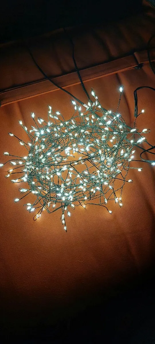 Christmas garland 6m of lights - Image 1