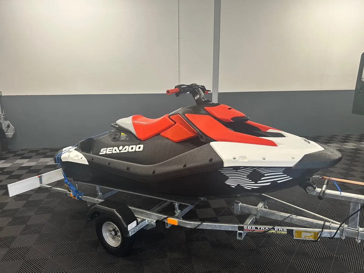New Seadoo Trixx Jetski - Image 2