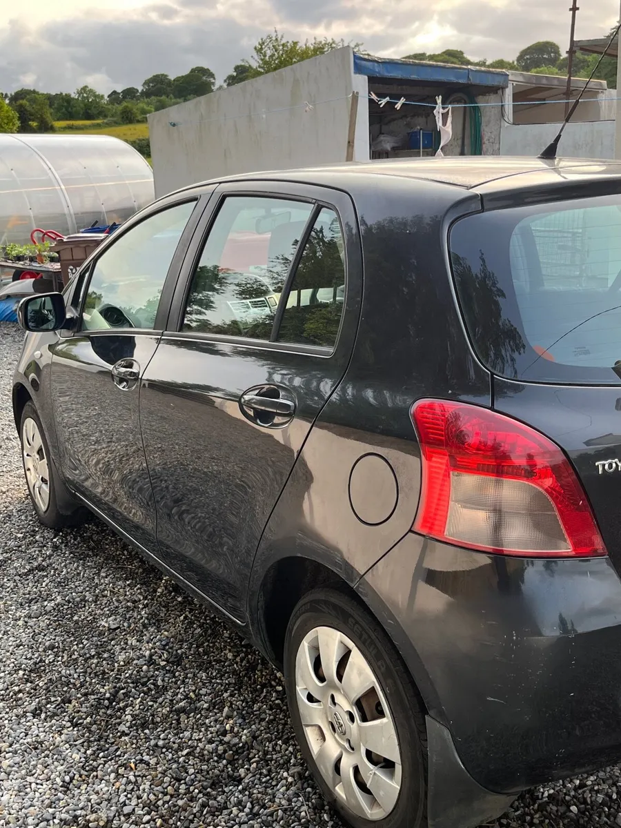 Toyota Yaris 2008 - Image 4