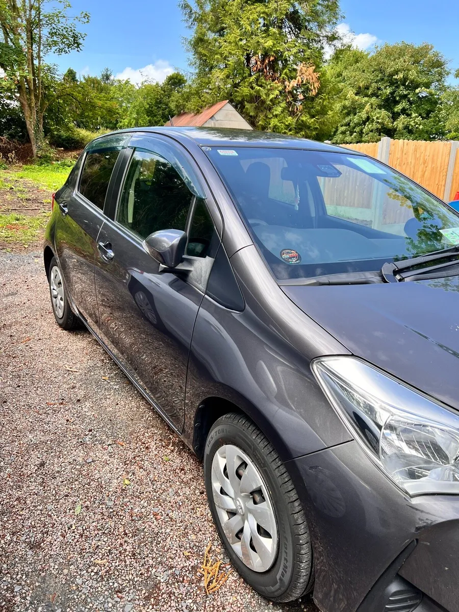 Toyota vitz 2017 1.0 litre Automatic - Image 4