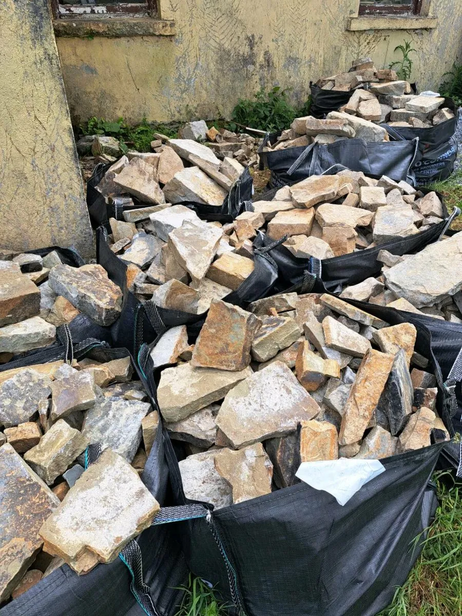 Hand picked building stone - Image 2