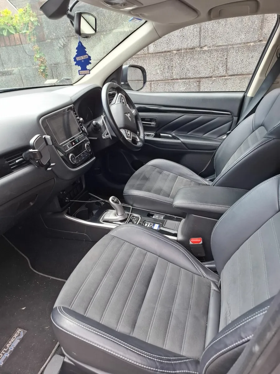Mitsubishi Outlander 2019 - Image 3