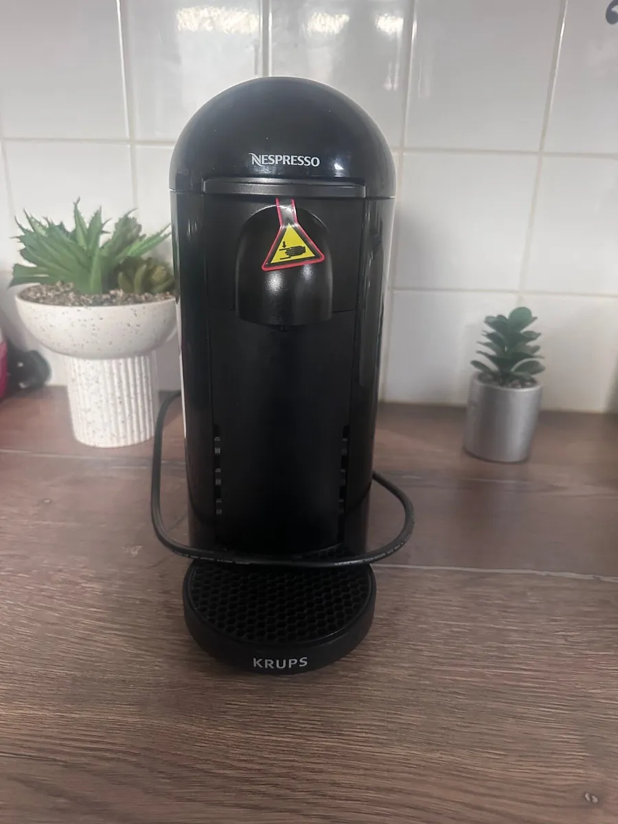 BLACK NESSPRESSO COFFEE MACHINE - Image 1