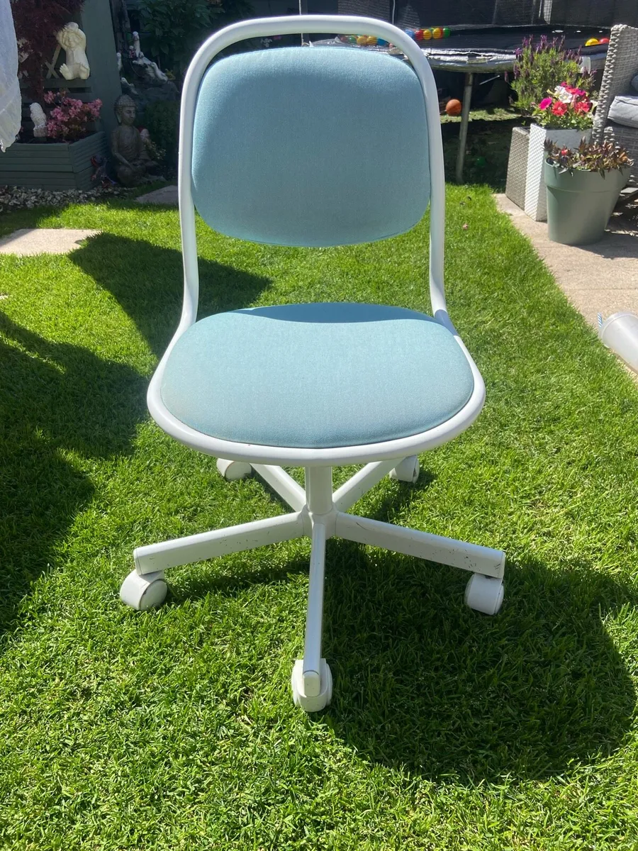 Desk chair - Image 1