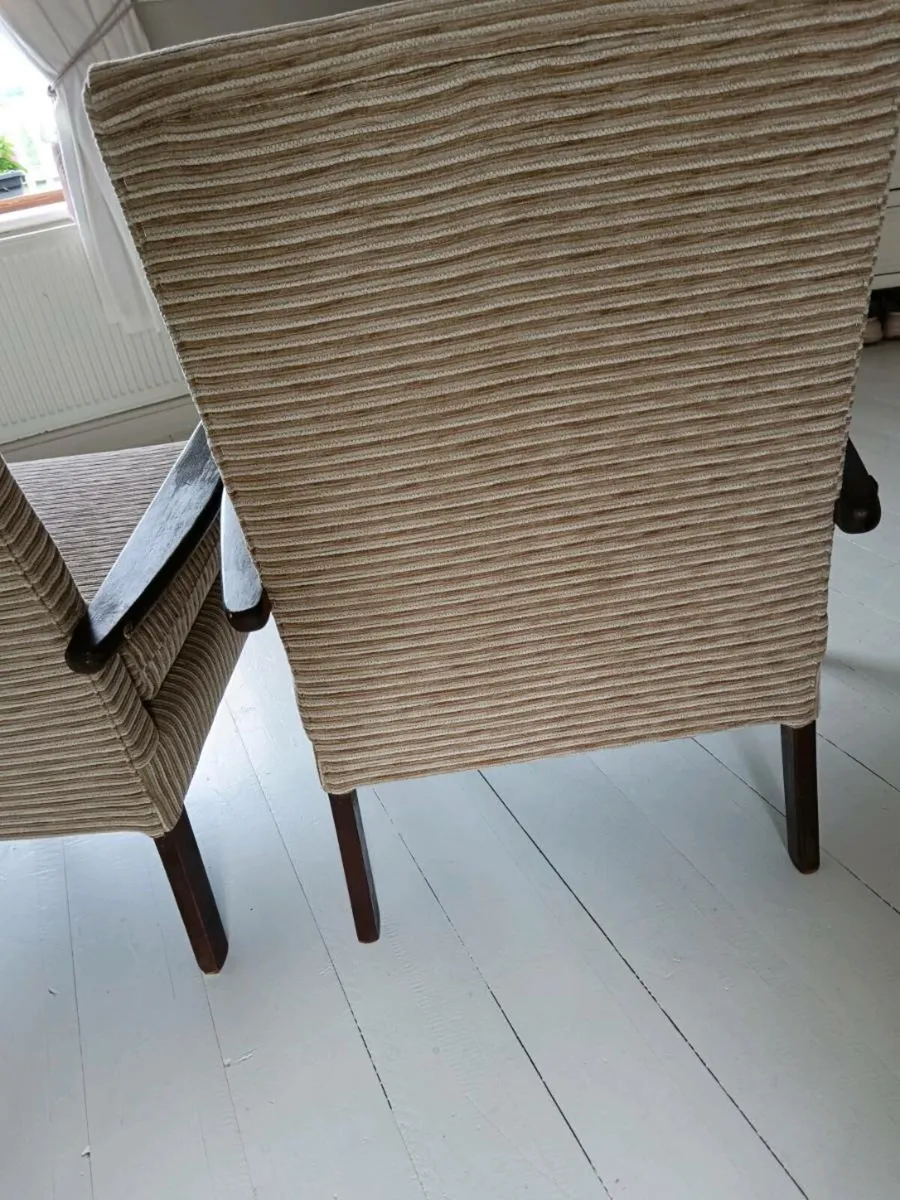 Fireside armchairs - Image 3