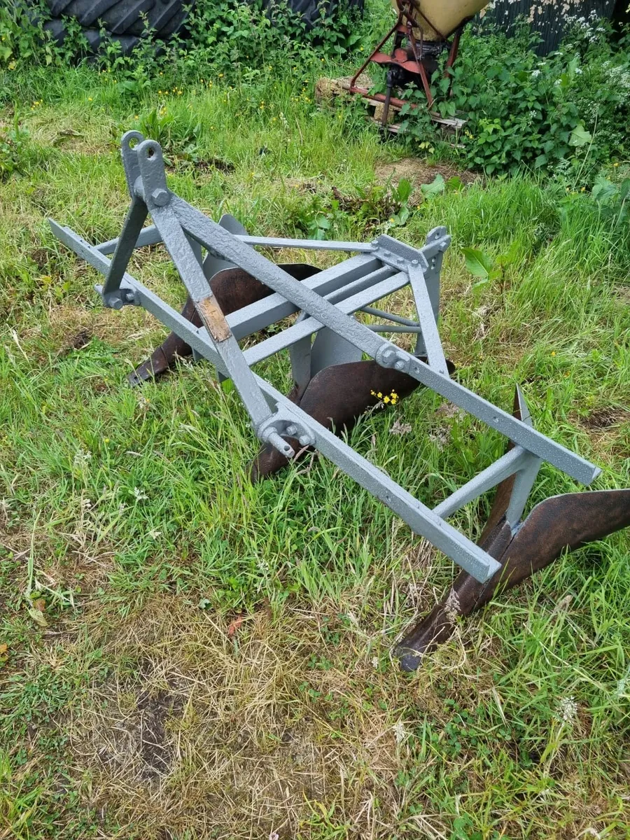 Ferguson ploughs - Image 2