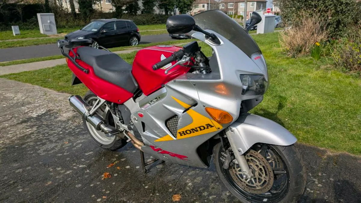 50th Anniversary VFR800 - Image 3