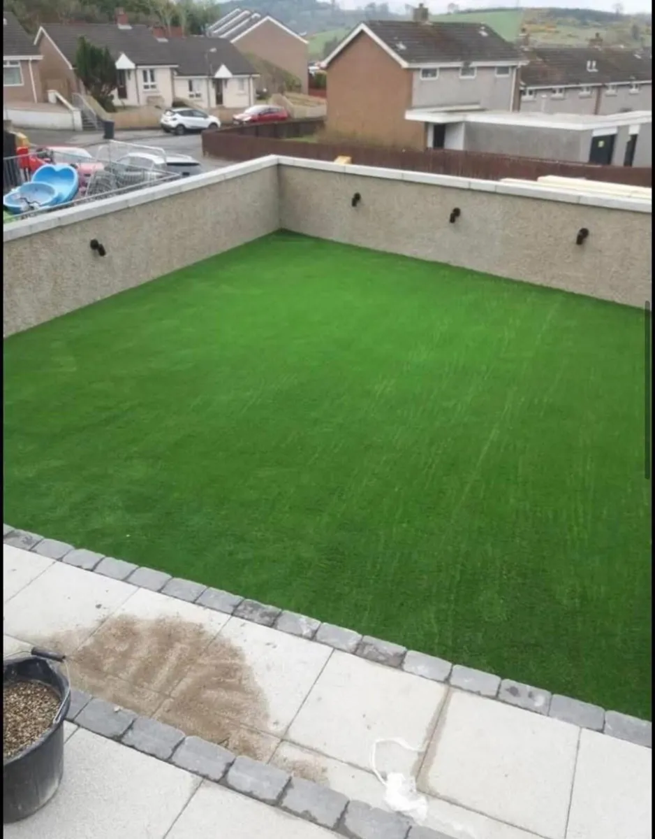 BRAND NEW ARTIFICIAL GRASS - Image 1